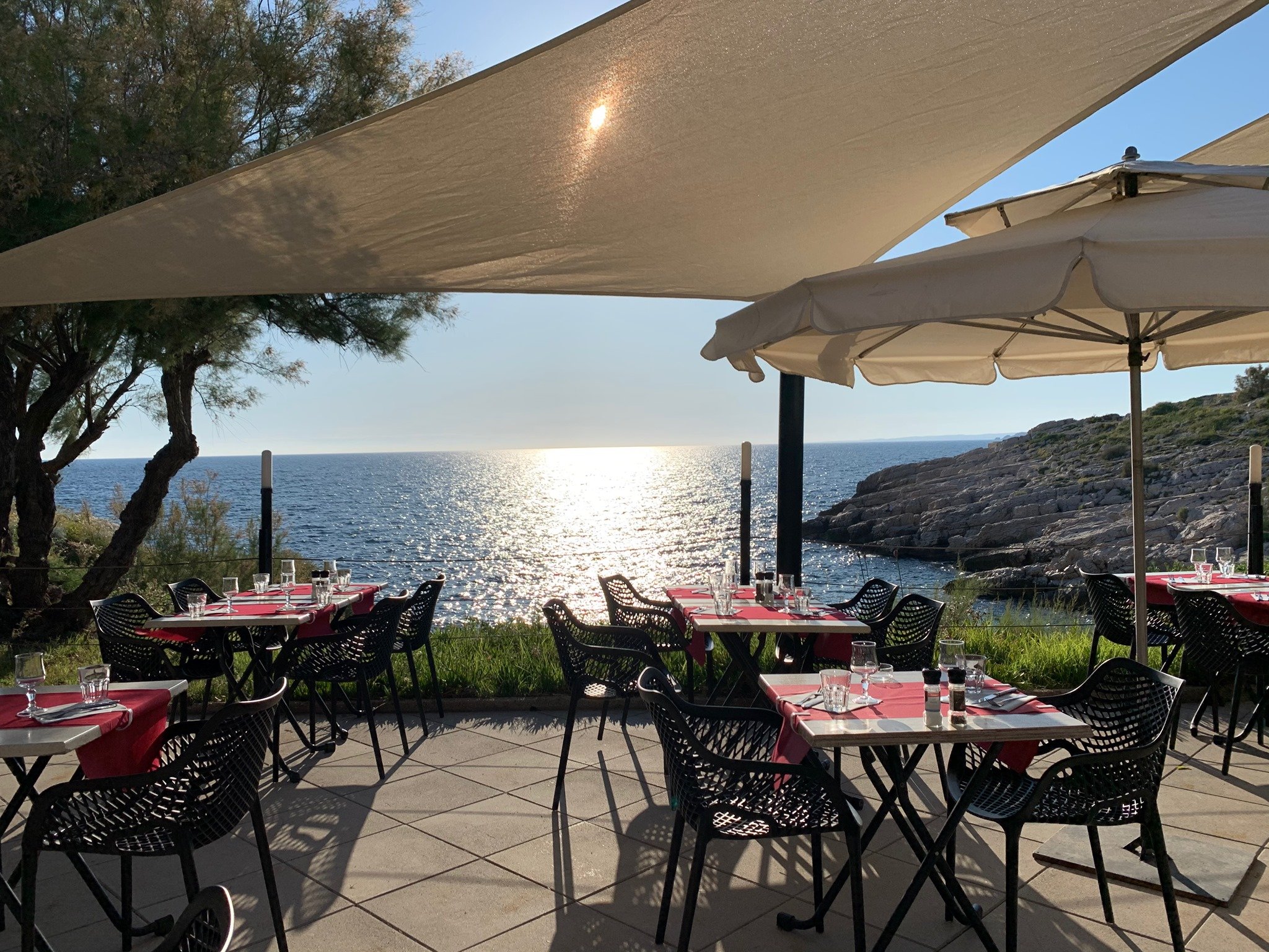 restaurant-bord-de-mer-5-adresses-qui-nous-font-du-bien-marseille