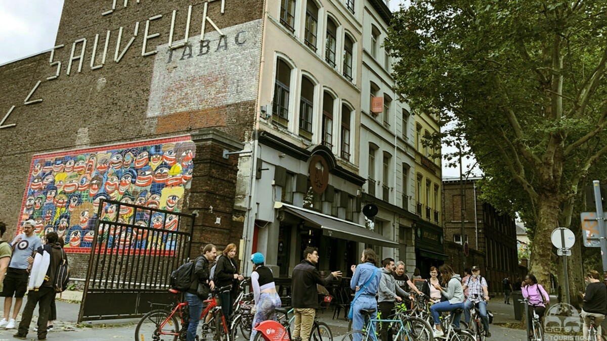 A Lille, il existe un parcours à vélo qui vous fait découvrir toutes les oeuvres de rue