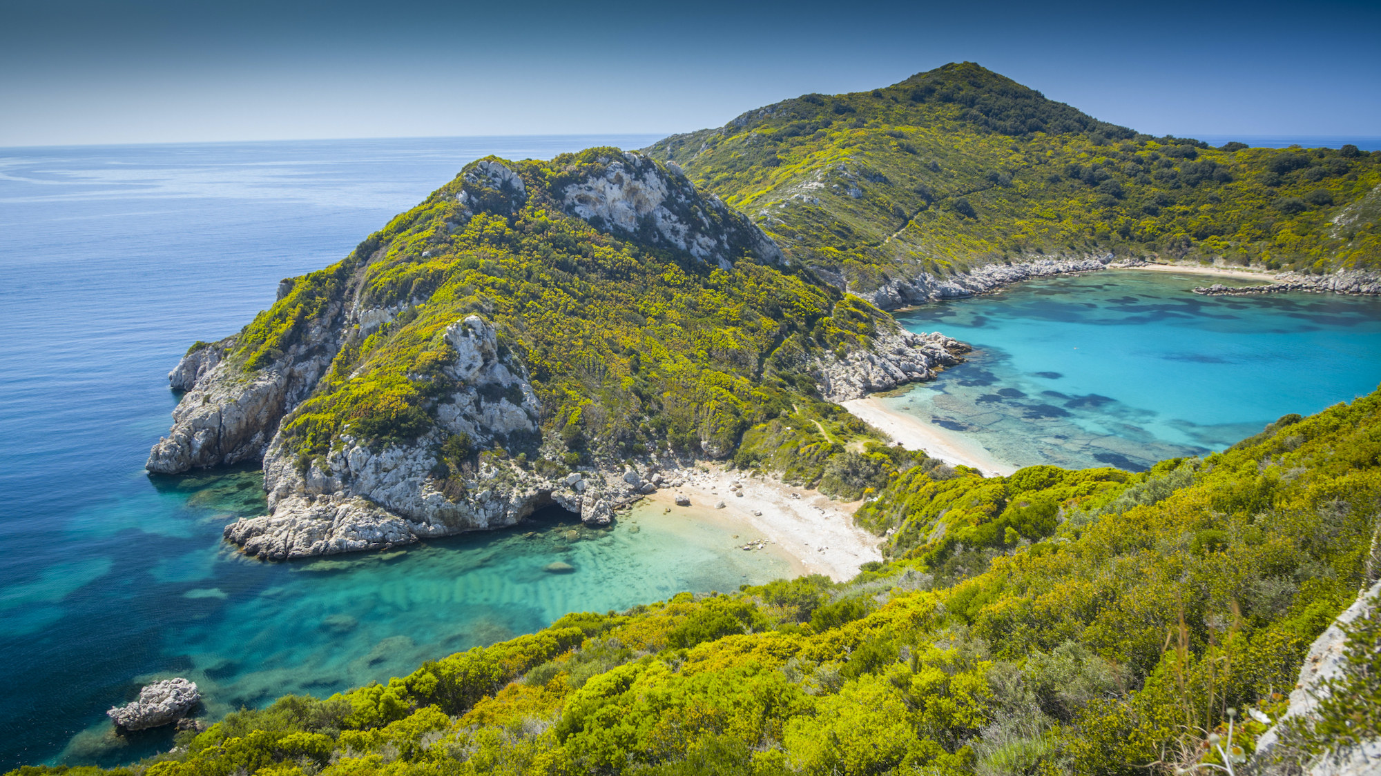 Des vols à 5€ vers Lanzarote, la Corse et l'île de Corfou au départ de Strasbourg istock-1317055764