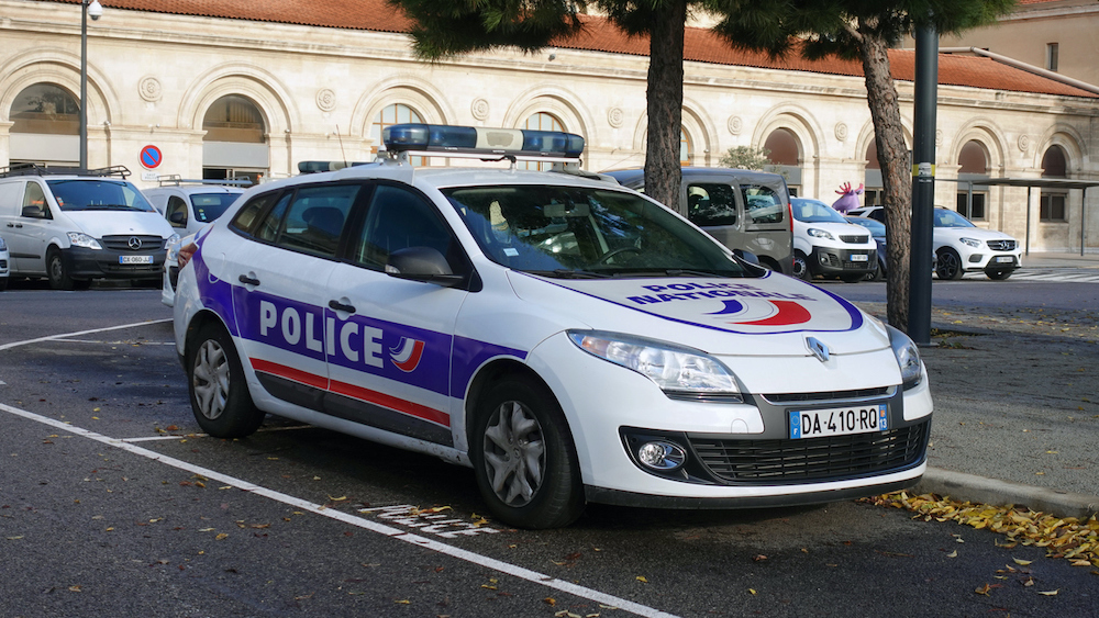 VIDEO : Des policiers secourus par des jeunes marseillais après une collision video-police-marseille