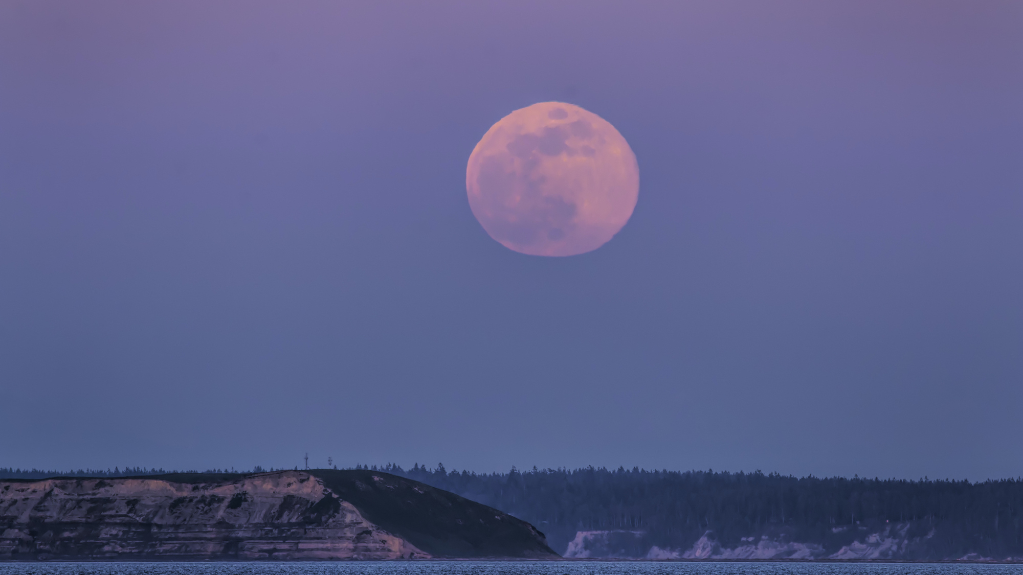 La 1ère Super Lune rose de l'année va éclairer le ciel de Marseille ce samedi super-lune-rose-marseille