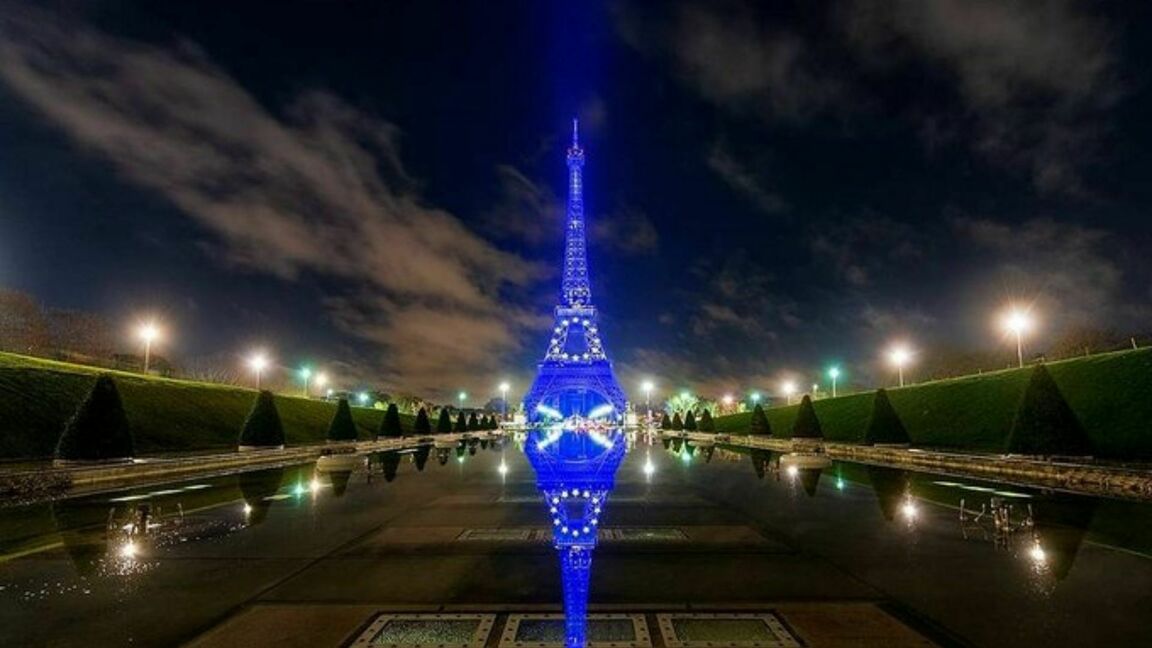 Tour Eiffel Paris de nuit, de jour, et à l'heure bleue (blue hour