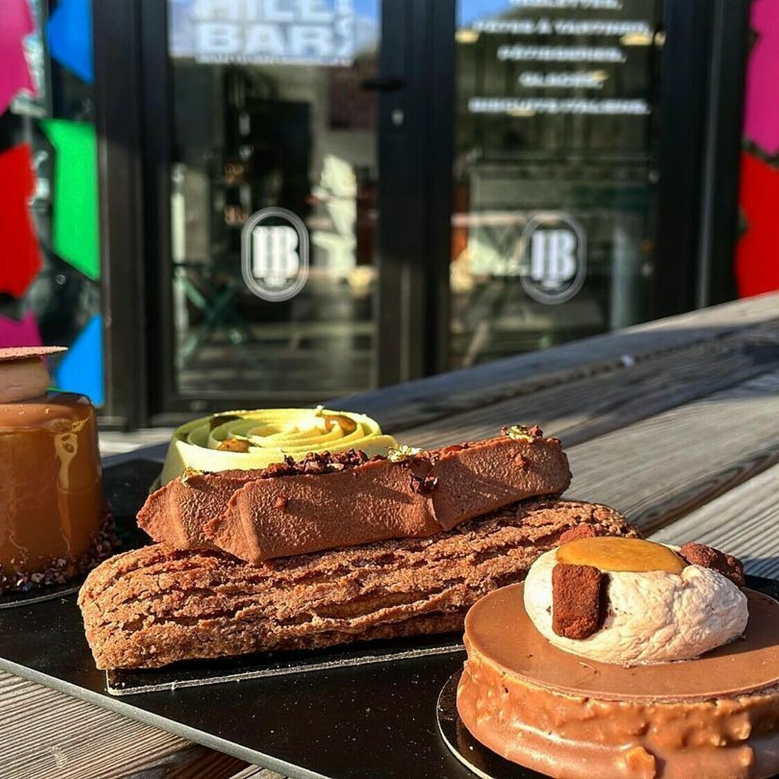 hill-bar