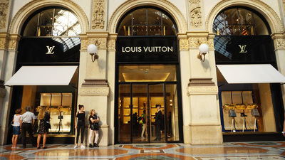 LV Dream par Louis Vuitton : exposition gratuite, boutique, café et  chocolaterie 