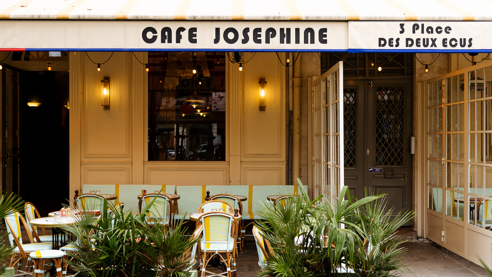 Café Joséphine, brasserie moderne à deux pas des Halles Découvertes