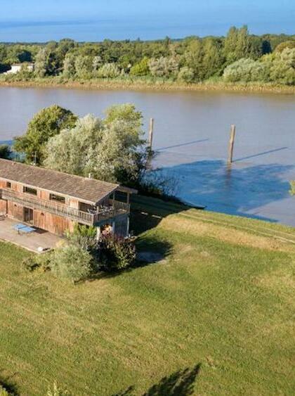 chez-delphine-baurech-lac-