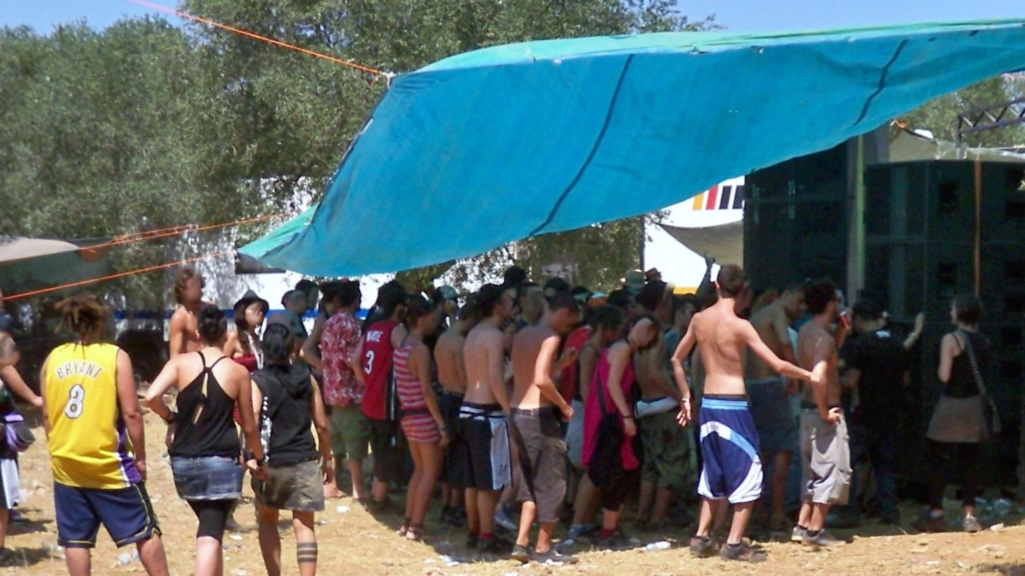 Une free party dure depuis maintenant 4 jours et cumule 1000 verbalisations rave-party