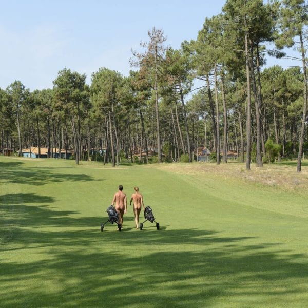 golf naturiste jenny le proge