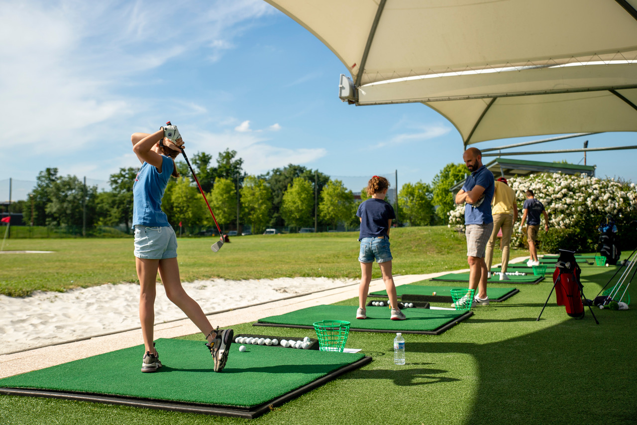 golf practice academy merignac