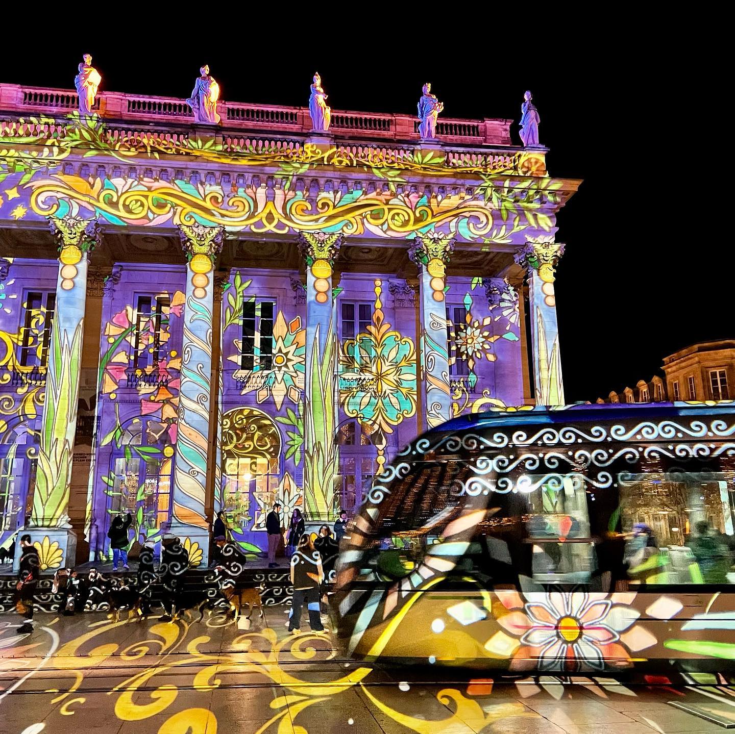 spectacle noel bordeaux projection lumineuse grand theatre place comedie