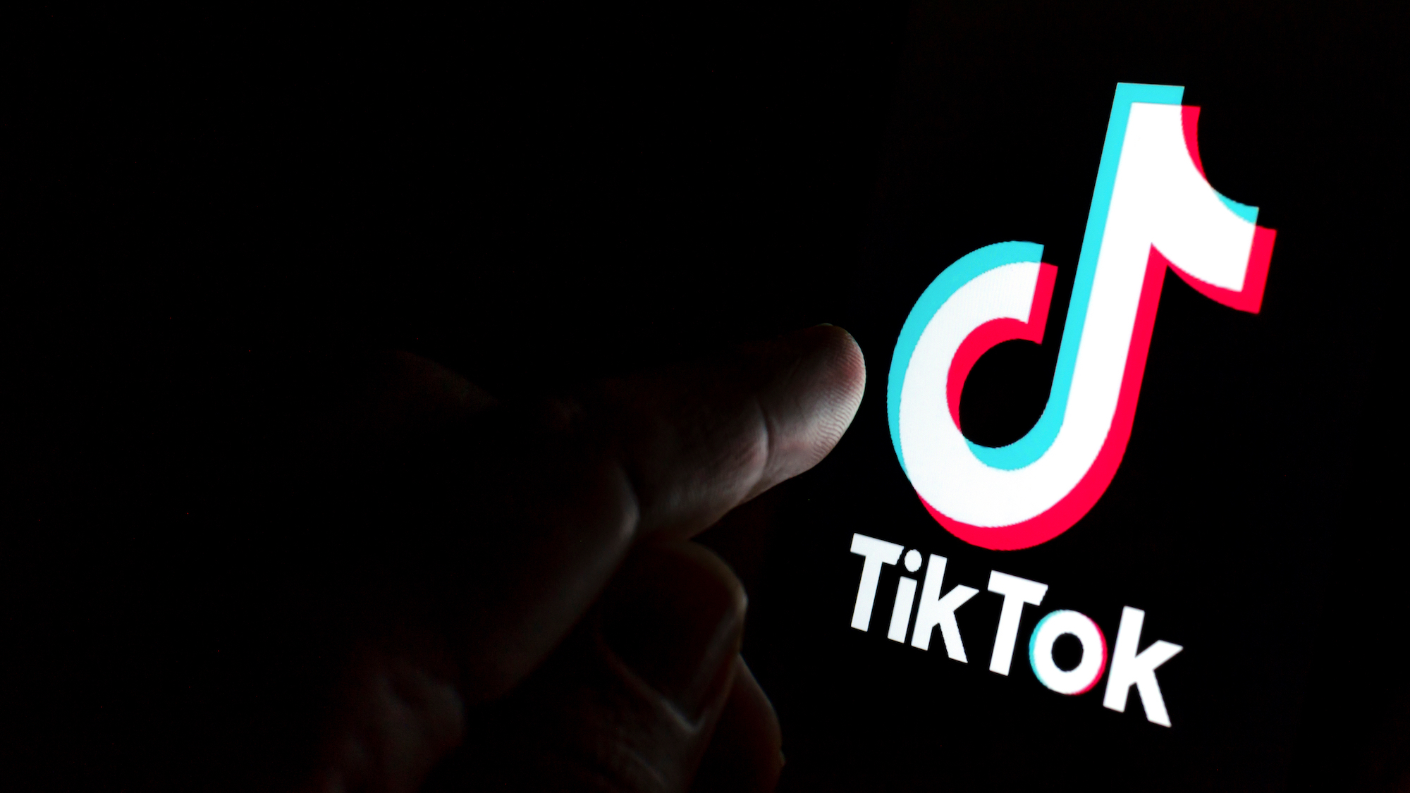 Que risquez-vous en utilisant TikTok?, Les relations Canada-Chine