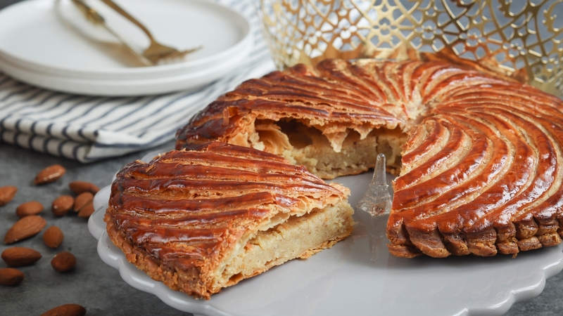 Top 10 des galettes des rois à dévorer pour l'Épiphanie | Food & Drink ...