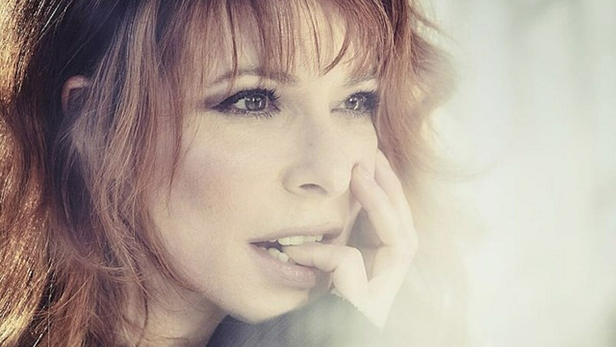 Les Concerts De Mylène Farmer Sont Reportés à Septembre 2024 Et Il Y A