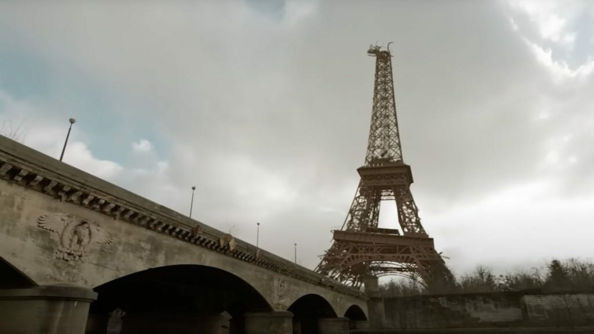 Le spin-off de The Walking Dead dépeint un Paris en ruine dans son nouveau trailer paris-en-ruine-wesh