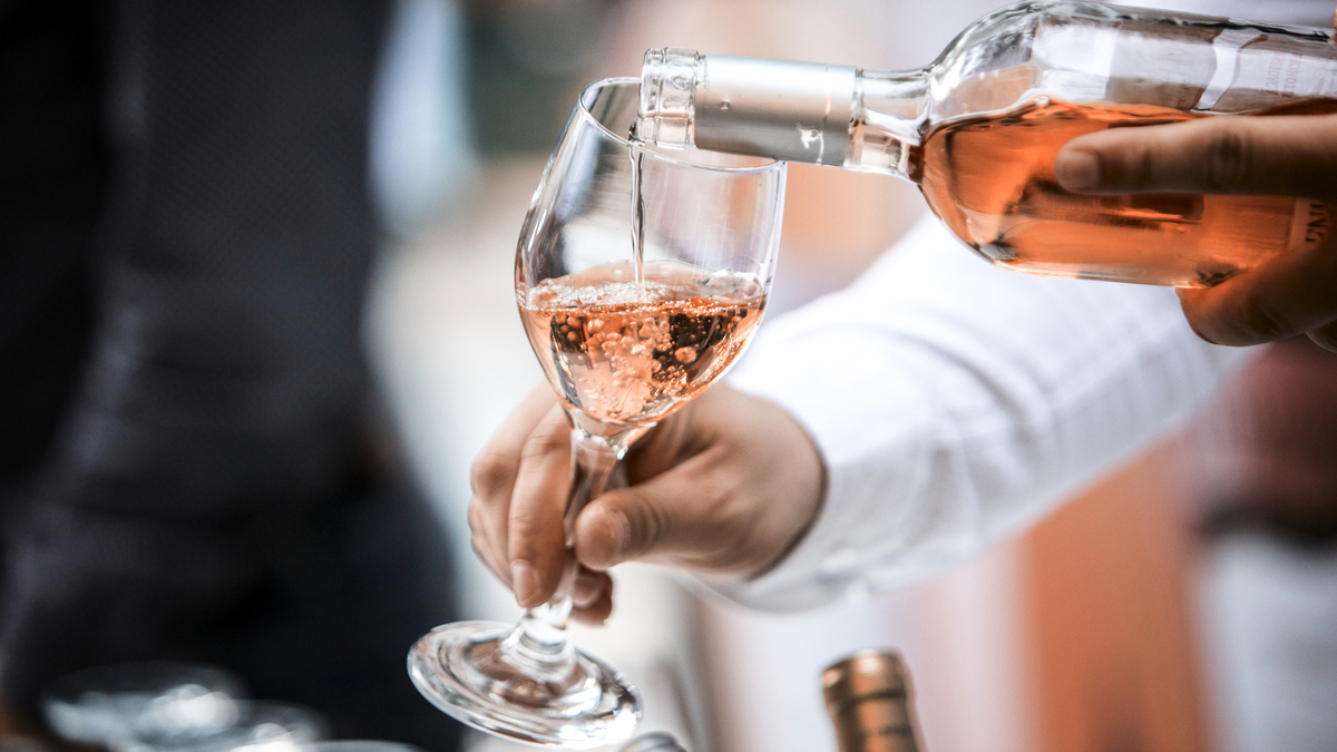 Le 4ème meilleur rosé de France est un Bordeaux et coûte moins de 6