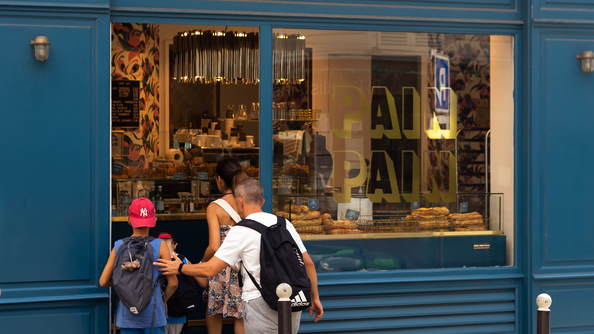 Les commerçants Parisiens, parmi les plus appréciés en France selon une étude -feel-sofood-boulangerie-rue