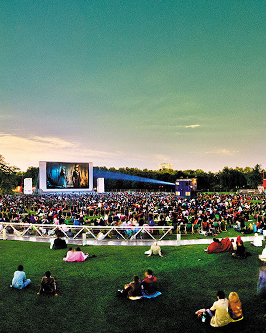 Le cinéma en plein air gratuit de La Villette est de retour cet été | Le  Bonbon