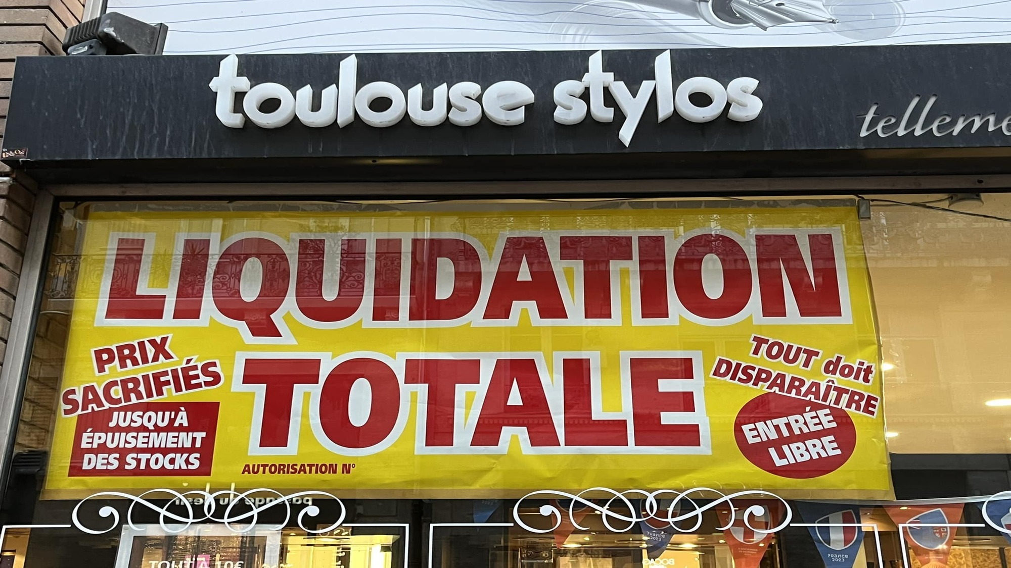 L’un des plus anciens magasins de Toulouse va fermer ses portes ! toulouse-stylos-2-1-1-