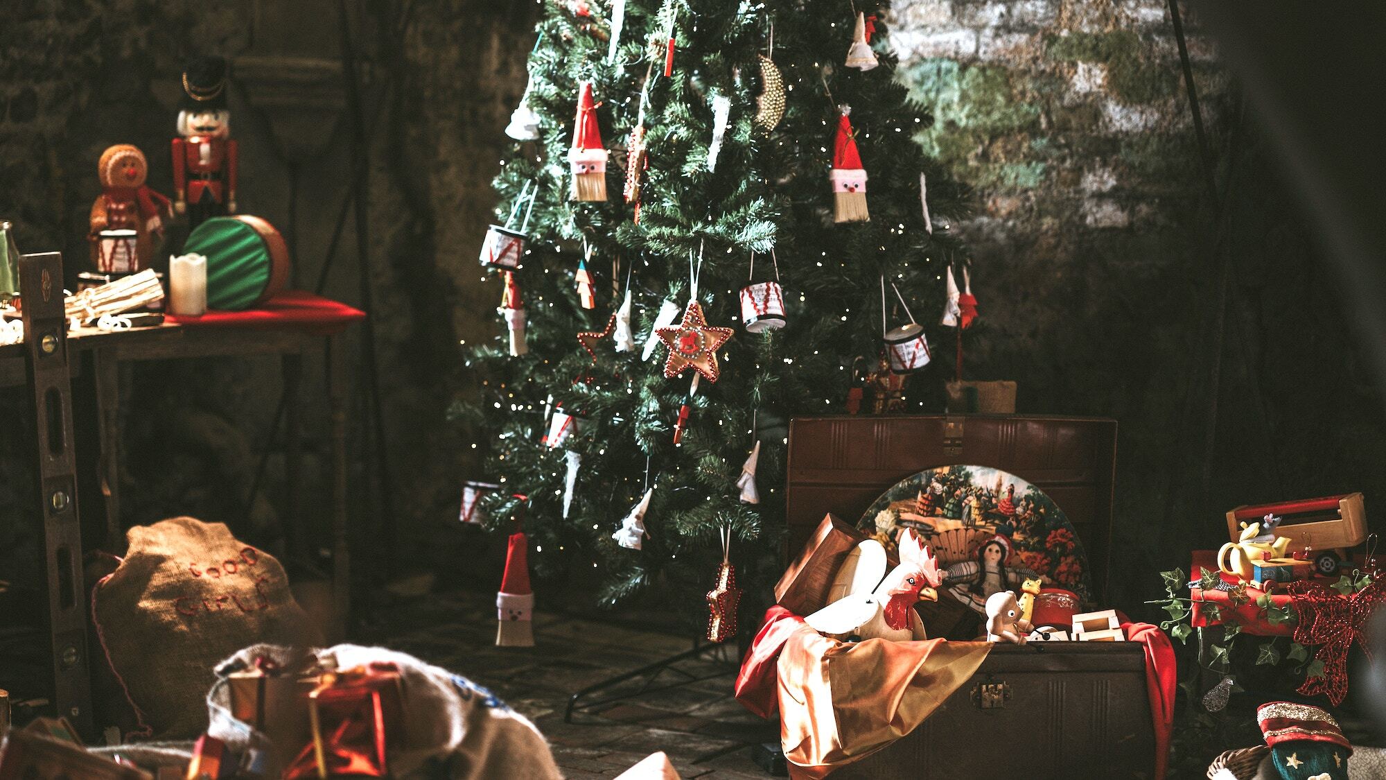 9 sites où acheter de belles décorations de Noël
