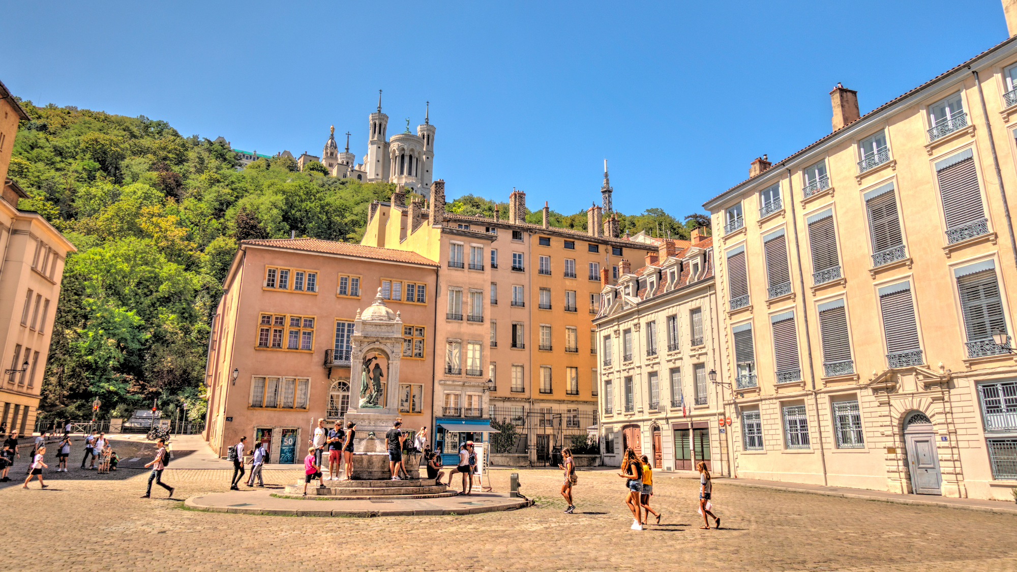 Journées du Patrimoine 2023 : notre sélection d'évènements gratuits à Lyon ce week-end ! shutterstock-1490633798
