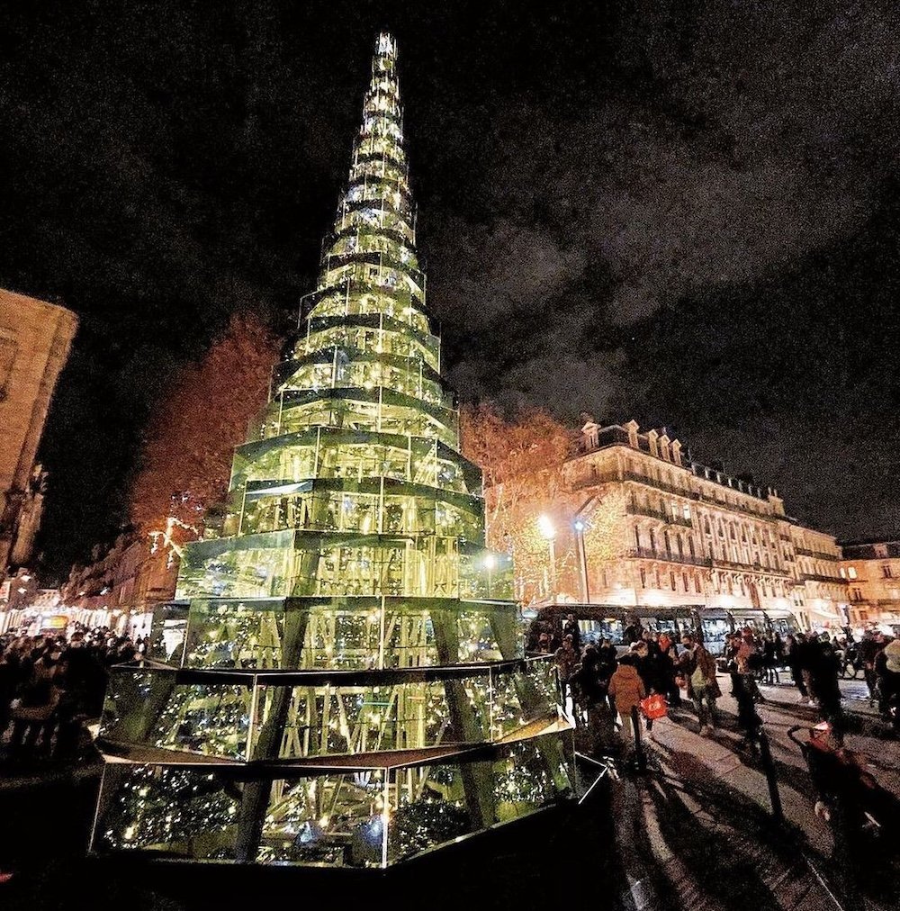 sapin-noel-verre-bordeaux