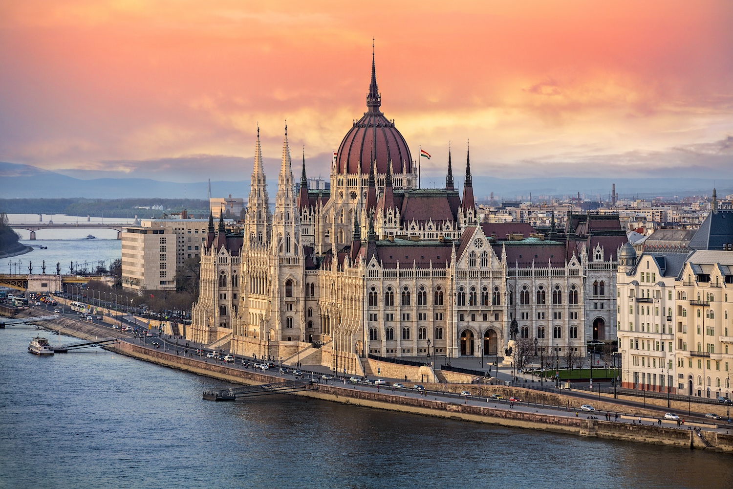 Budapest Lyon airport