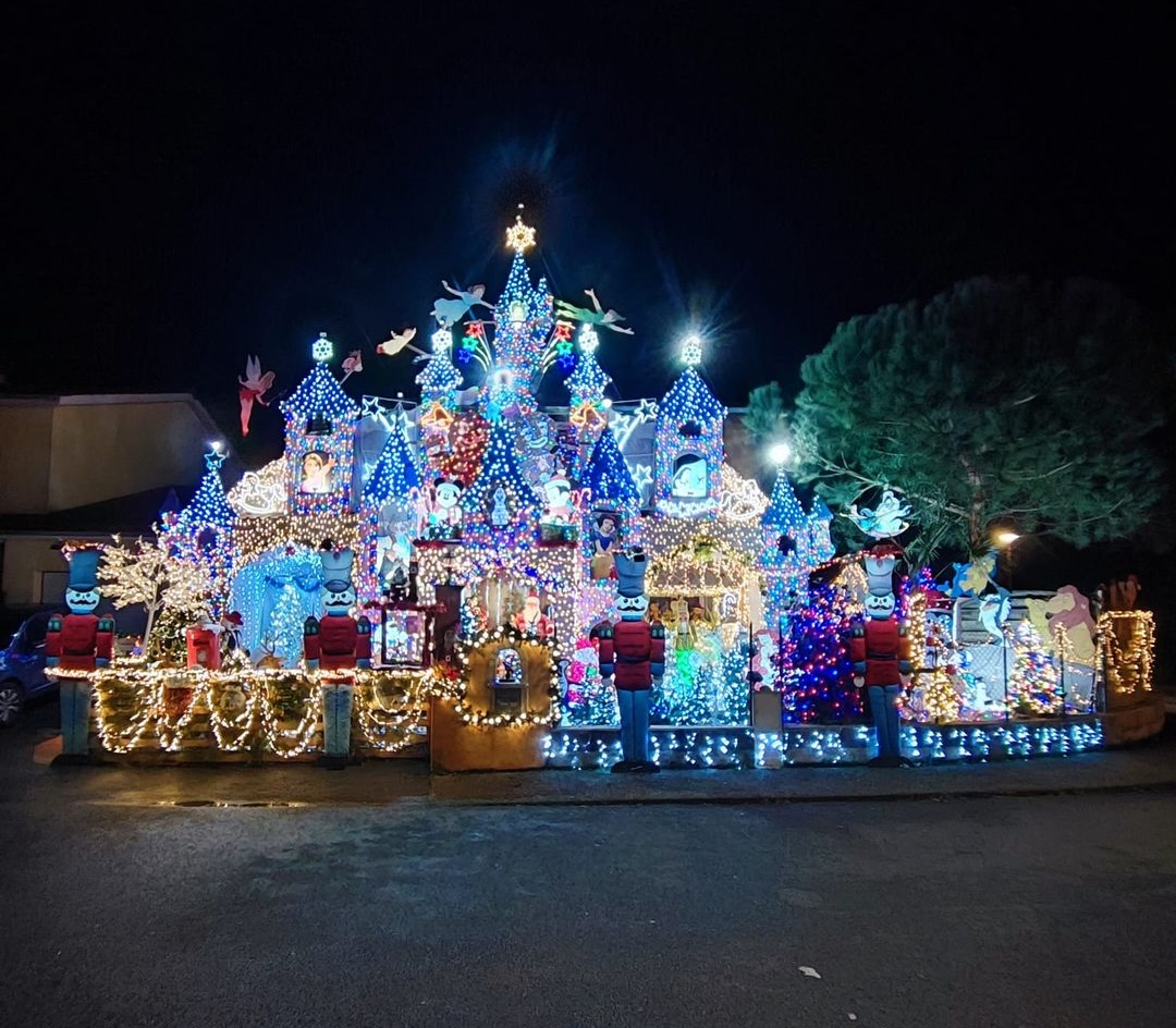 maison-pere-noel-villeneuve-ain-lyon