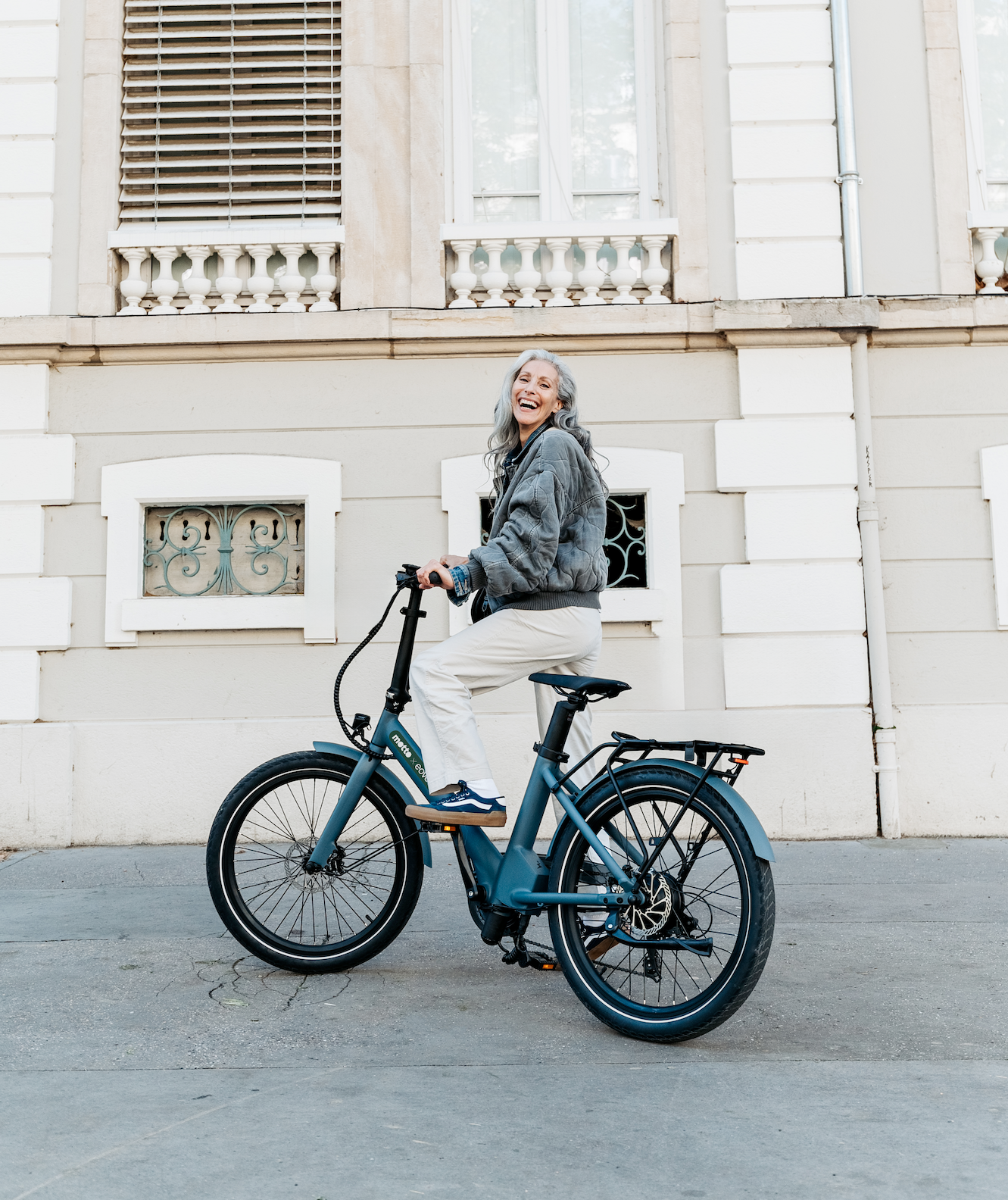 Motto vélos électriques abonnement Lyon