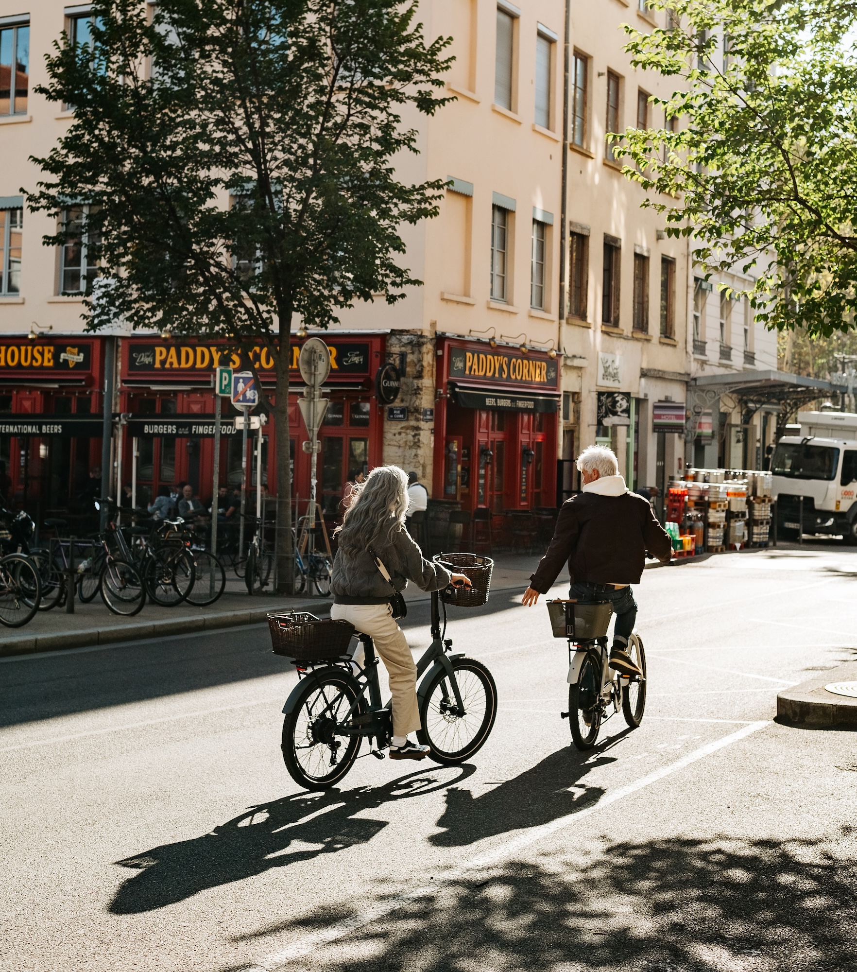 Motto vélos électriques abonnement Lyon