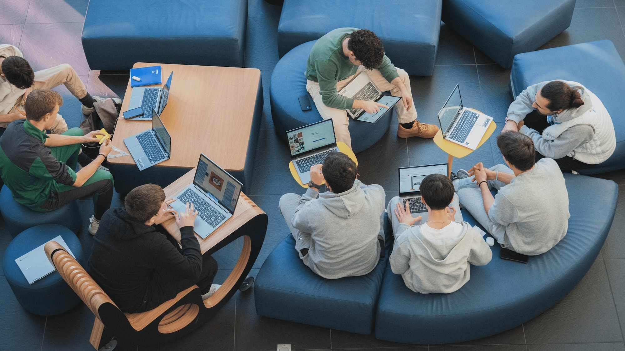 TUMO Lyon, un centre gratuit dédié à la création numérique pour les 12-18 ans tumo-lyon-auvergne-rho-ne-alpes-centre-cre-ation-n