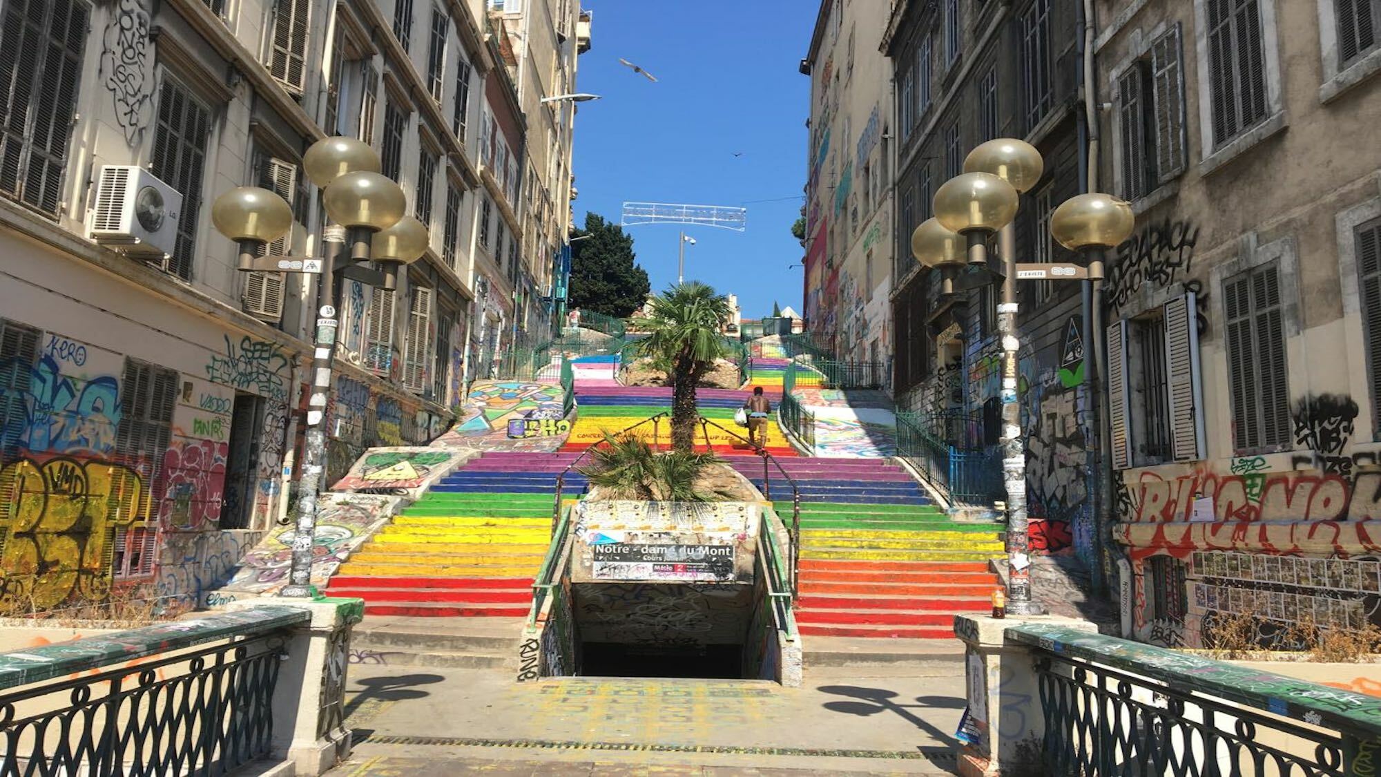 festival-marseille-street-art-cours-julien-love-sp