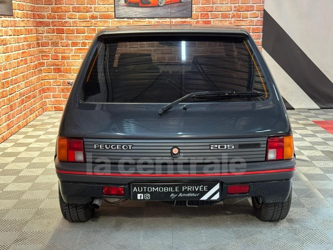 voiture bernard arnault a vendre a bordeaux peugeot 205 GTI