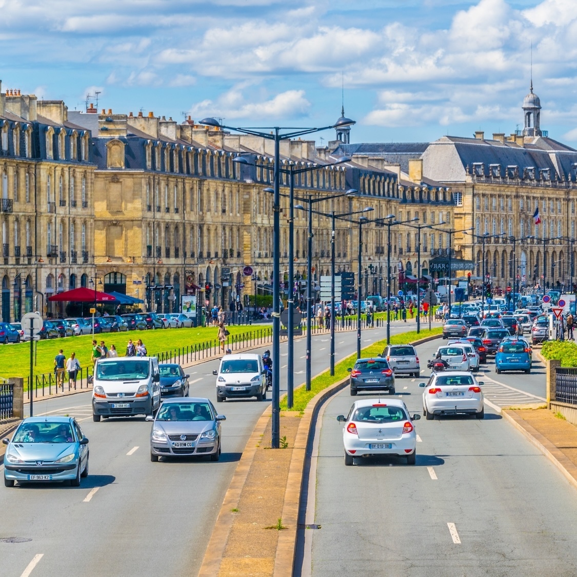 vehicules-non-classes-interdits-bordeaux-2025