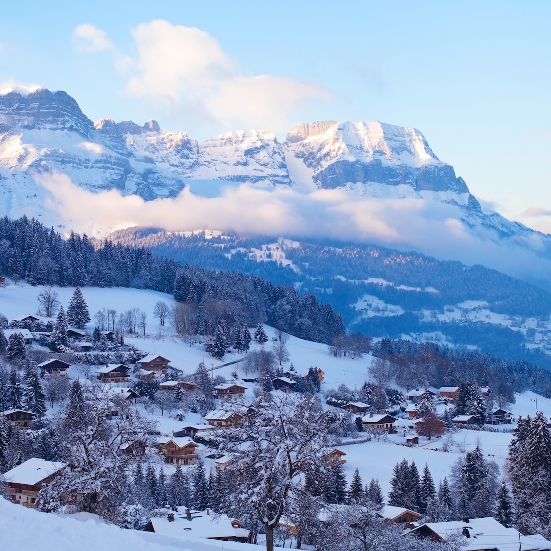 combloux-haute-savoie-destination-phare-2025-airbn