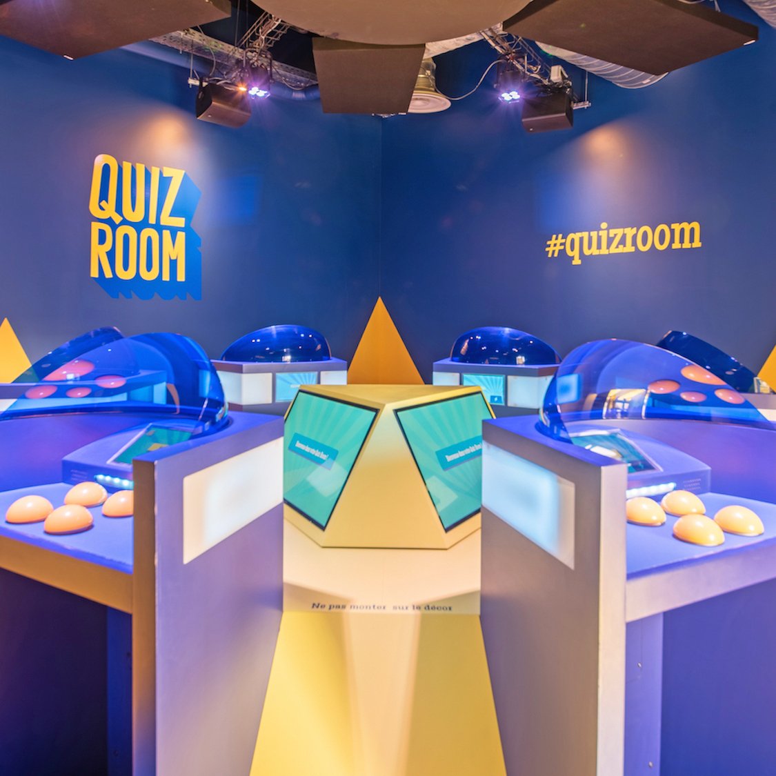 quiz-room