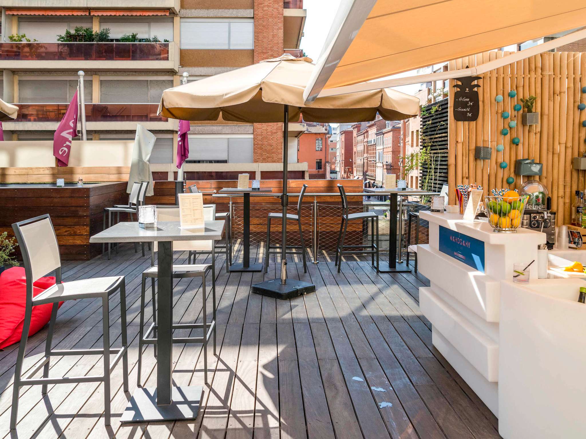 hotel mercure saint-georges toulouse rooftop piscine