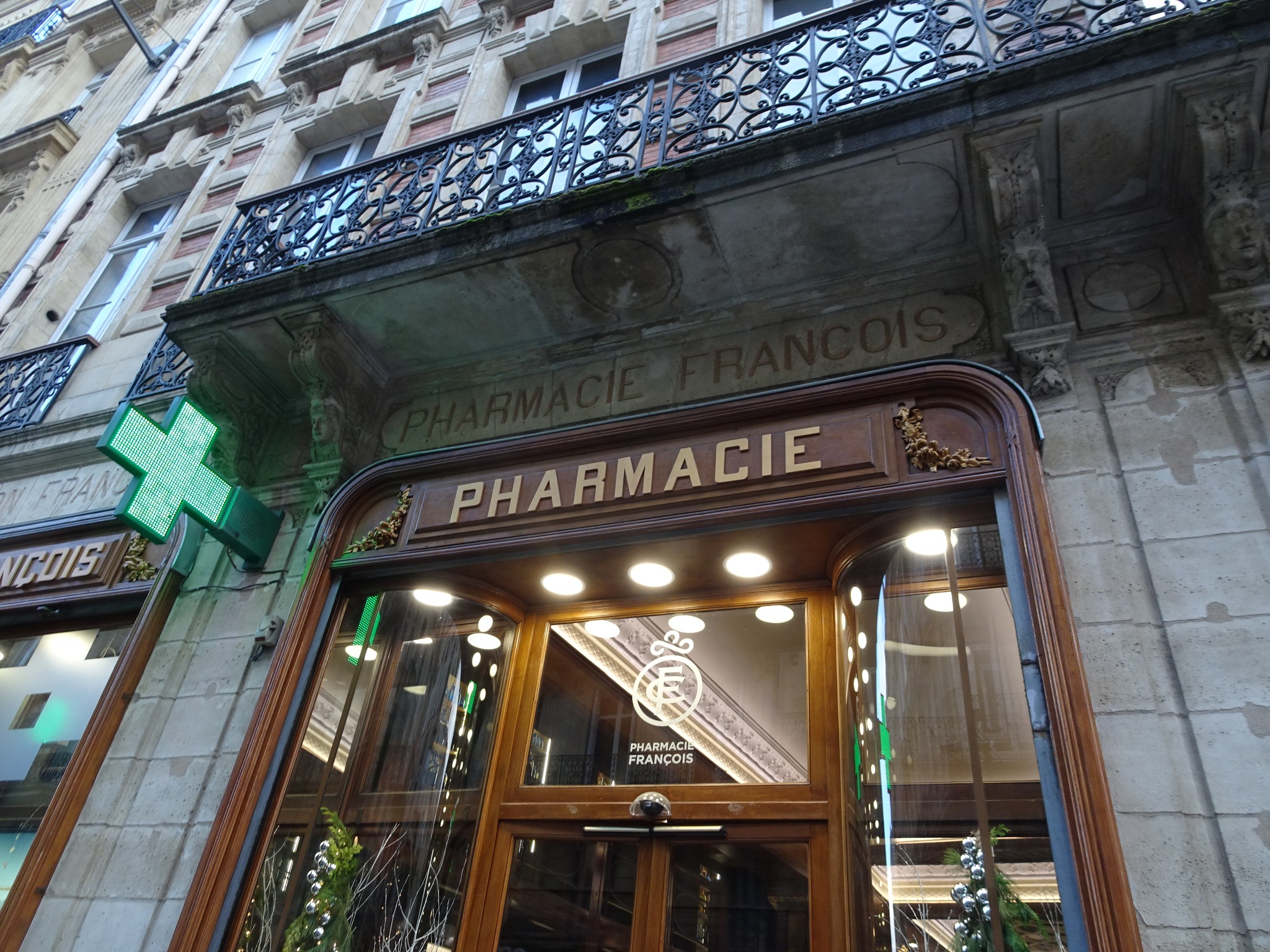 pharmacie francois plus vieille bordeaux