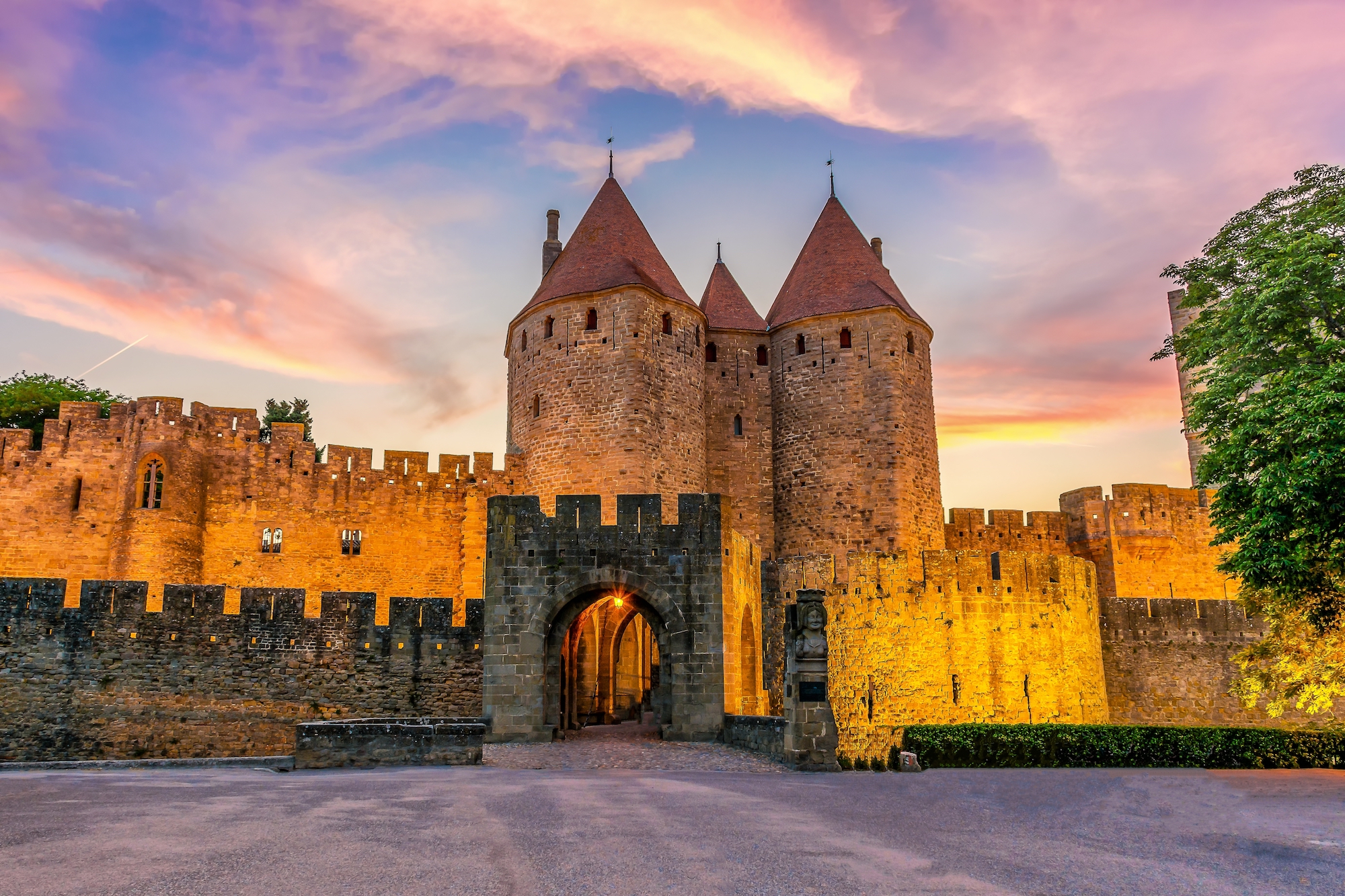 plus belles villes medievales france carcassonne proche bordeaux occitanie