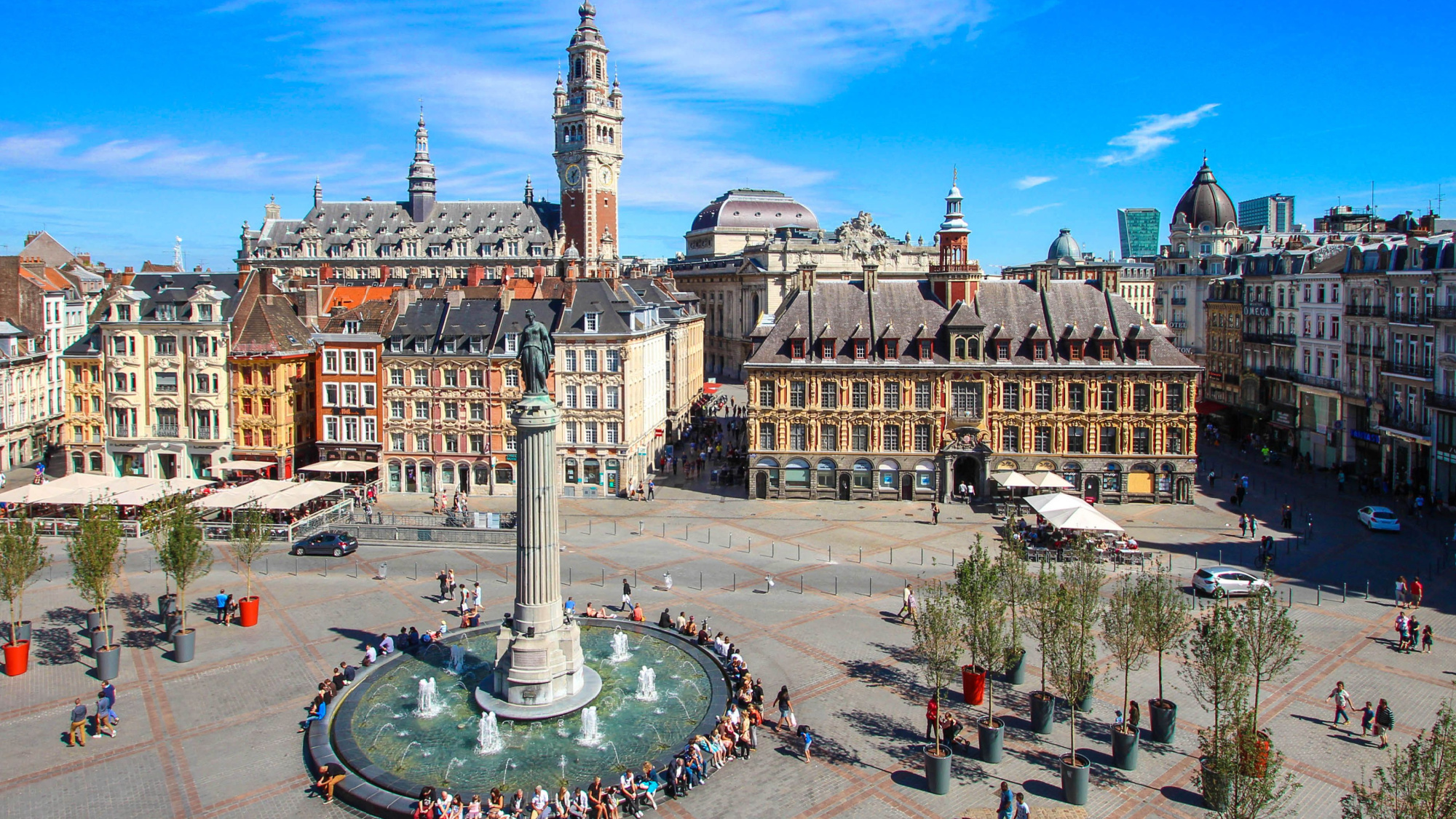 Un rooftop va ENFIN surplomber la Grand Place de Lille cet été | Le Bonbon