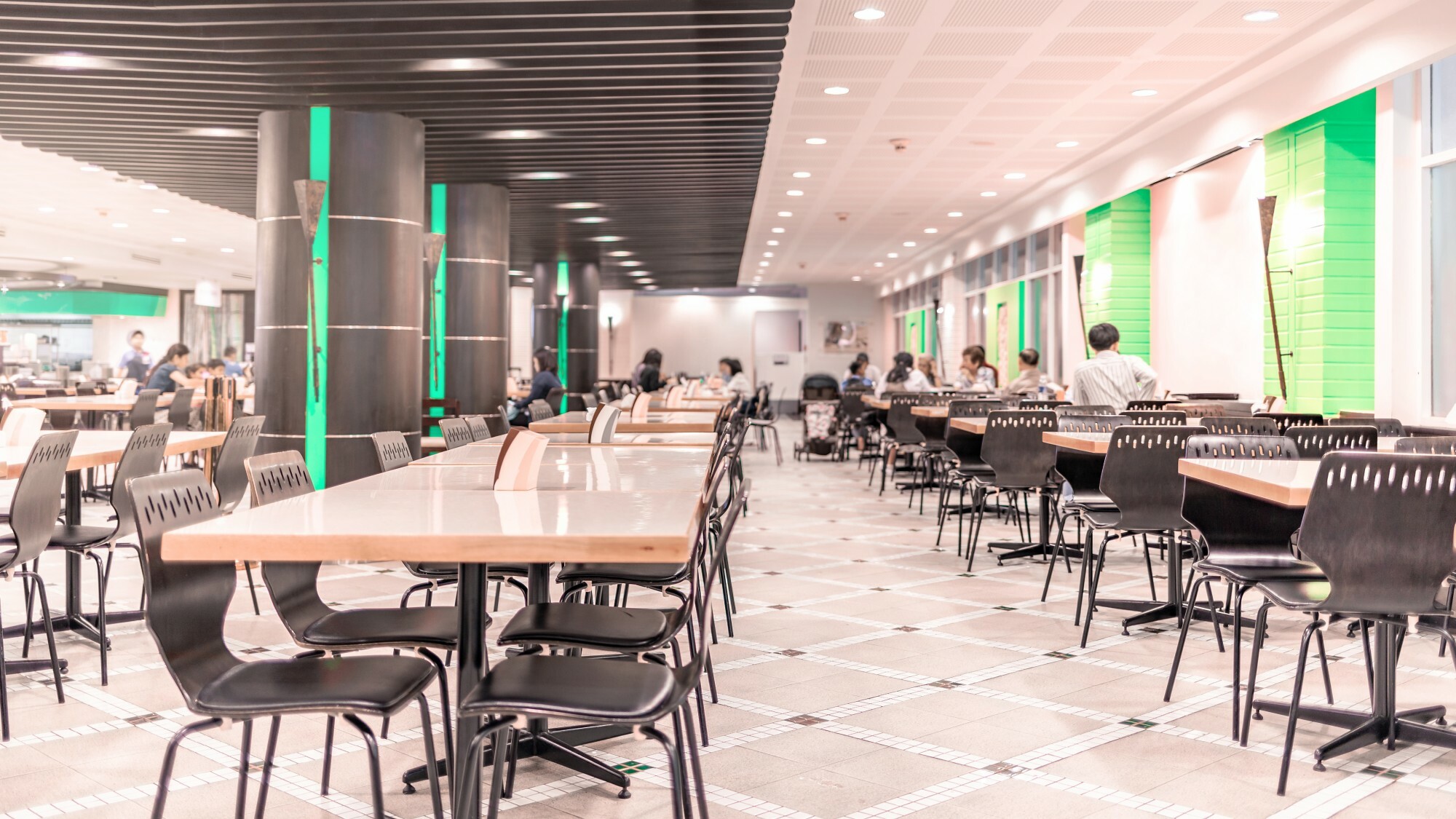 Ixelles lance les repas étudiants à 2,50€ dans ses restaurants communaux cantine-scolaire