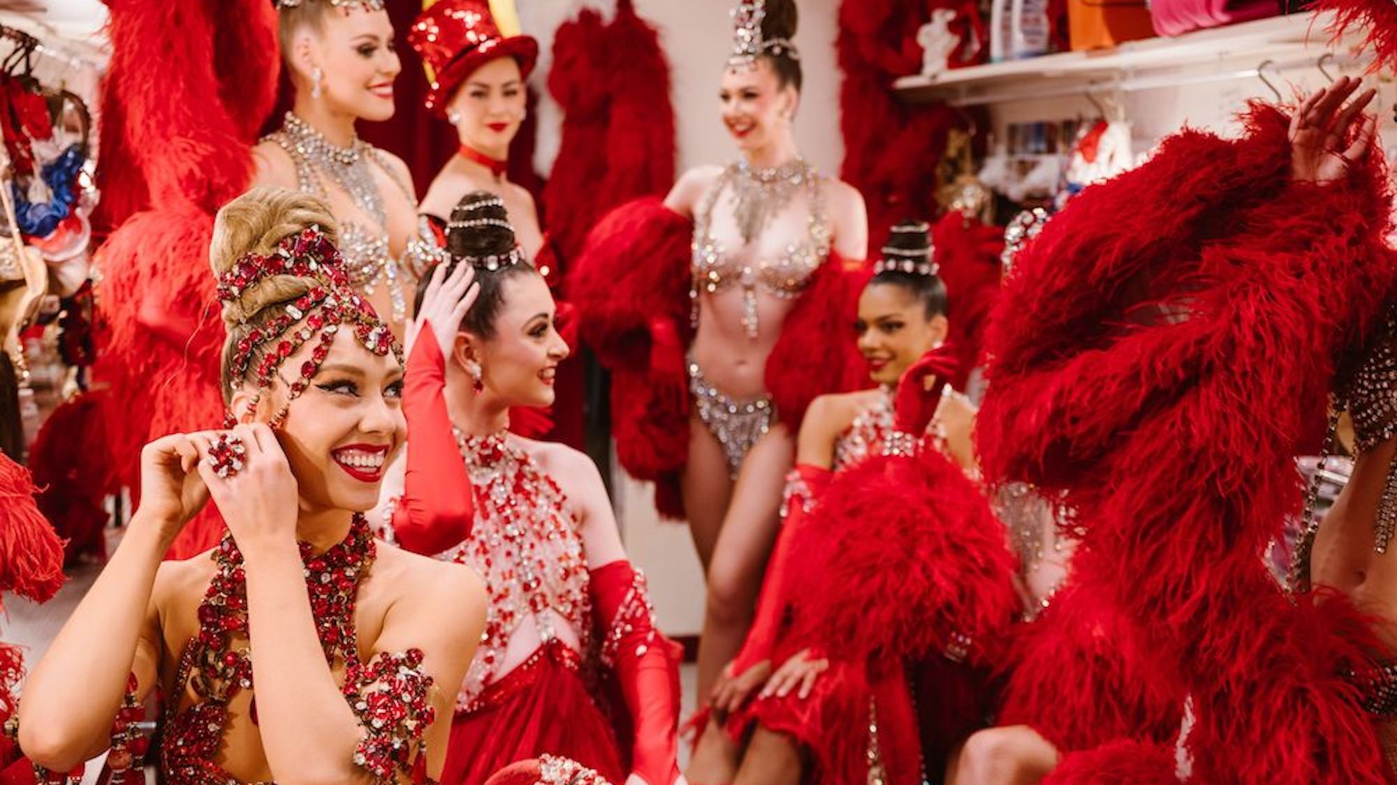 dressing-room-sandie-bertrand-moulin-rouge