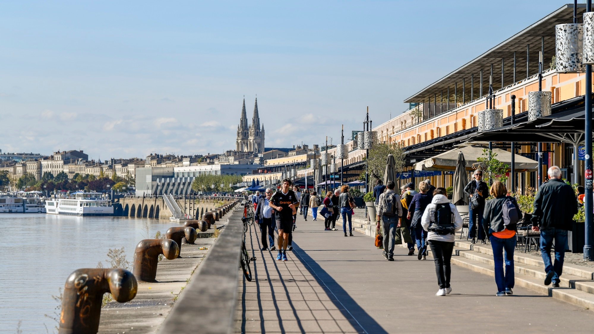 hangars-bordeaux-village