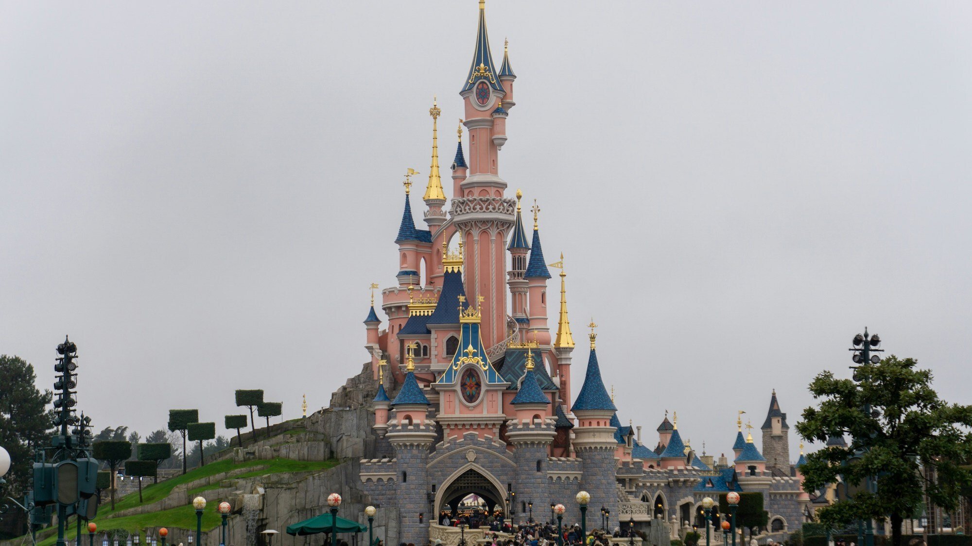 disneyland-paris-grisaille-hiver-chateau-disney-pa