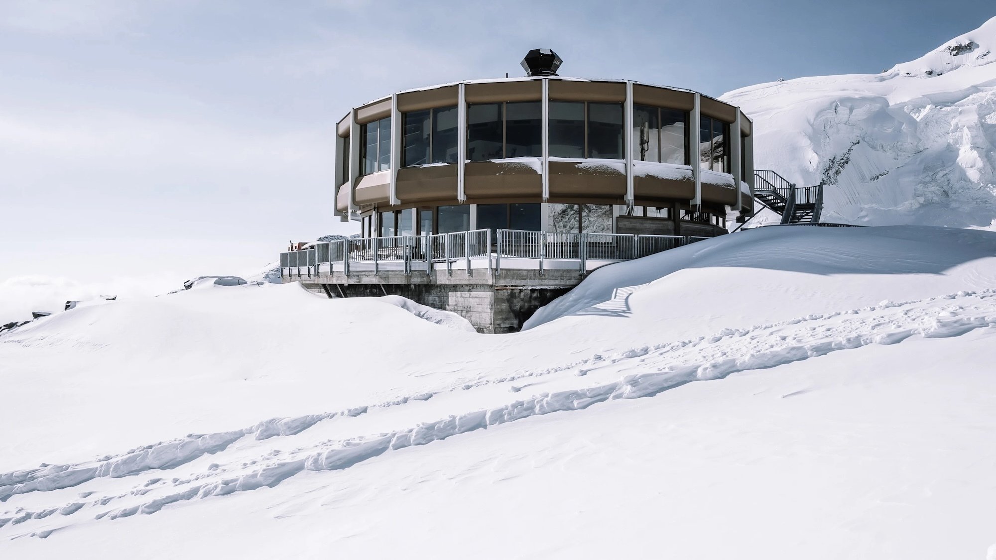 restaurant-tournant-suisse-plus-haut-monde