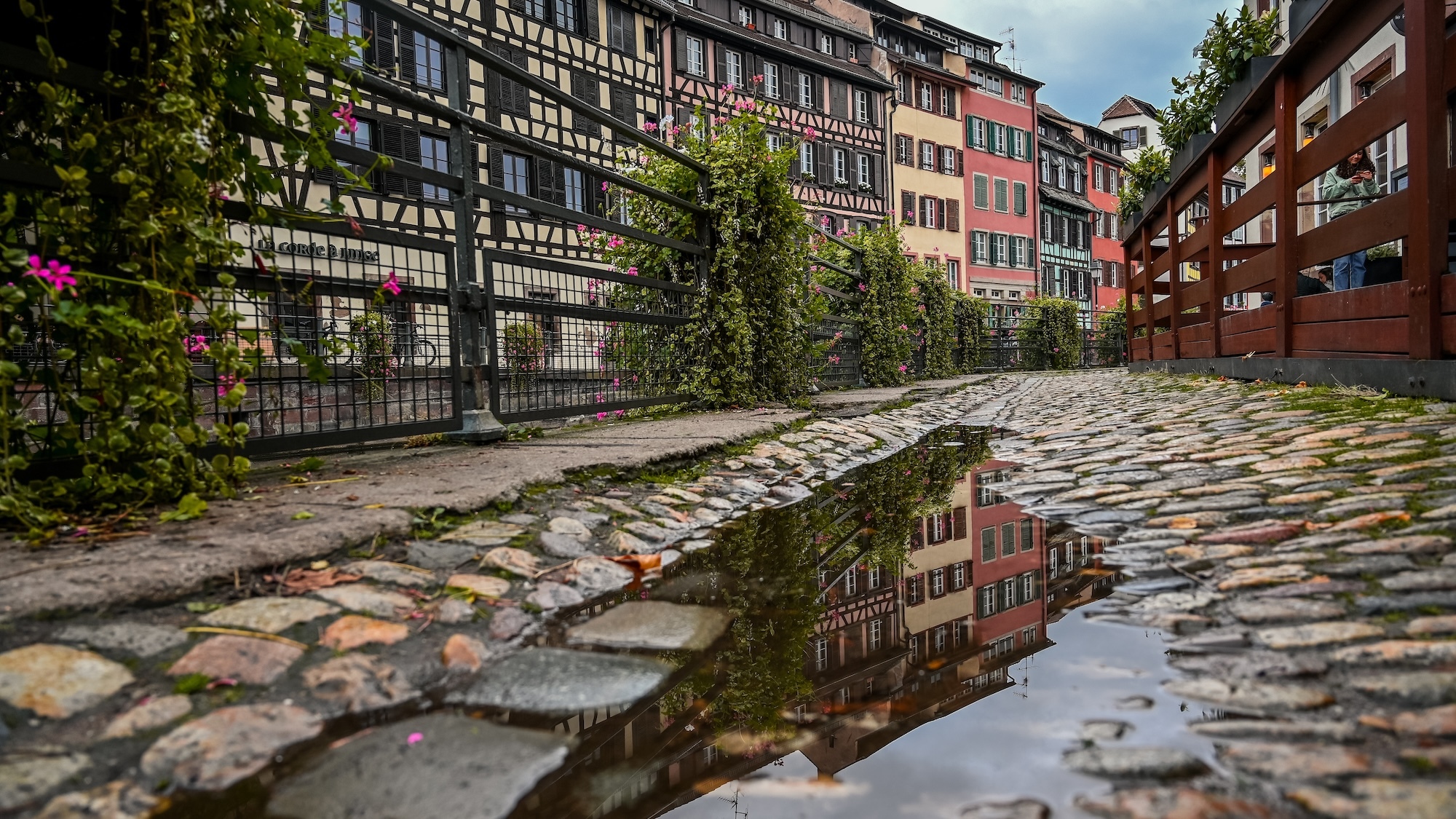 Météo : l’ouragan Kirk fonce sur Strasbourg, vents violents et fortes pluies attendus shutterstock-2384317977
