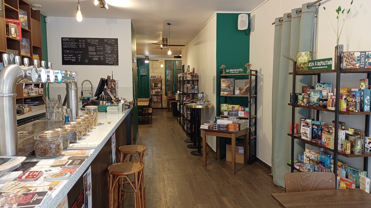 Le Dé Vert, une boutique & café ludique où tester 100 jeux gratuitement