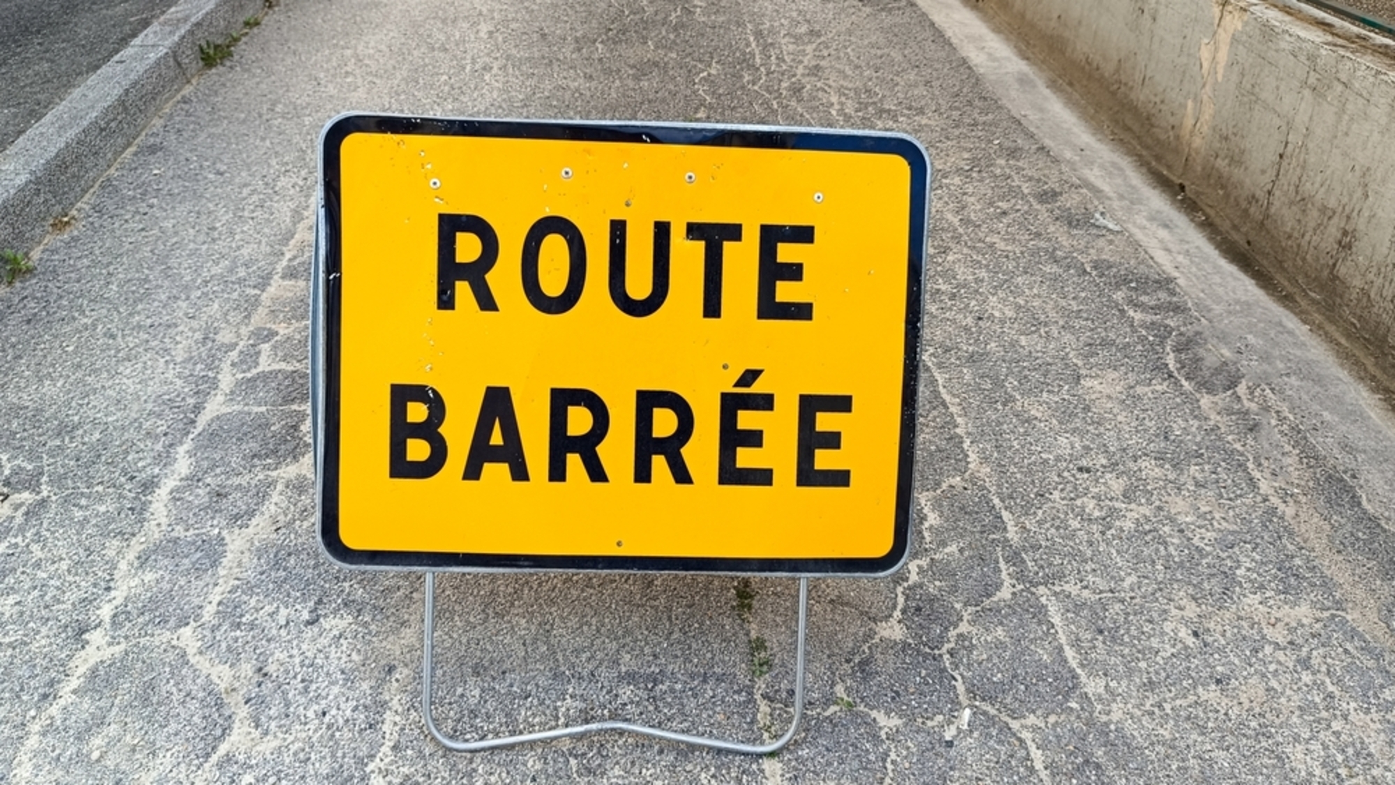 Plus de 60 rues seront fermées ce week-end à Rennes ! route-barree-ok