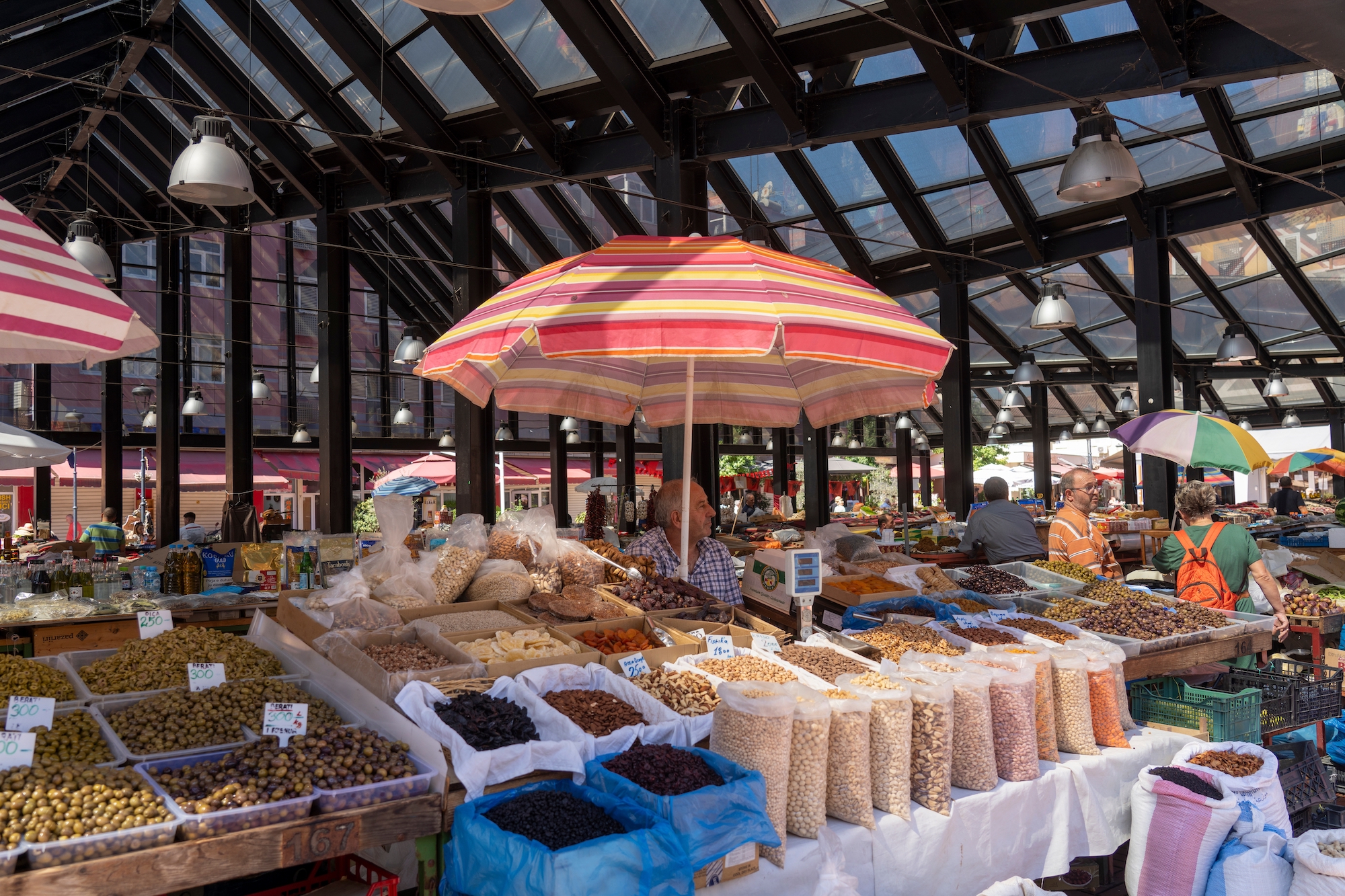 tirana albania new market