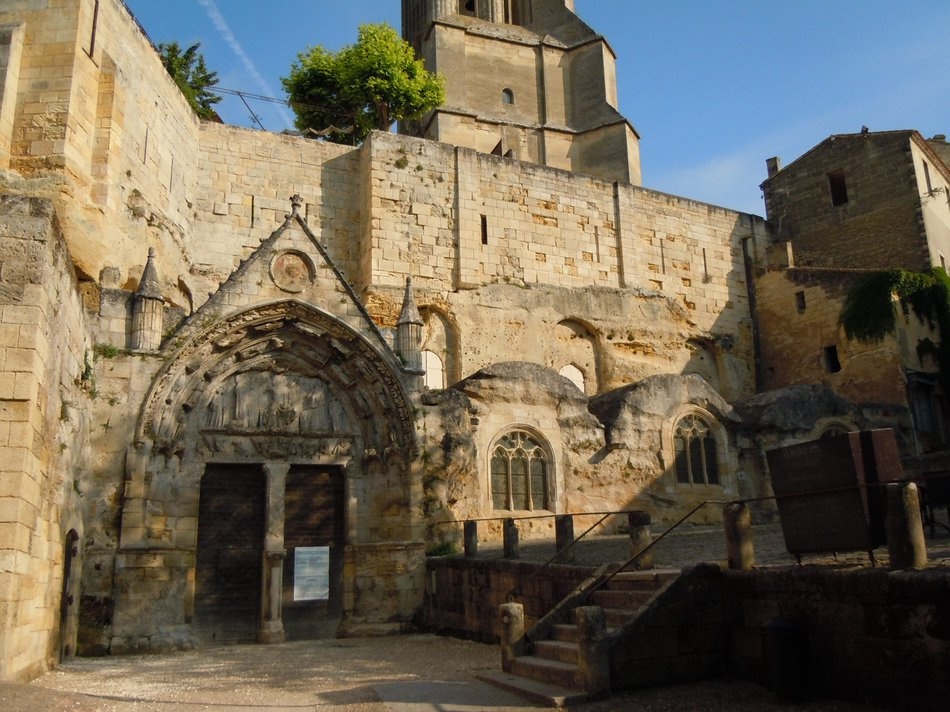 saint-emilion-eglise