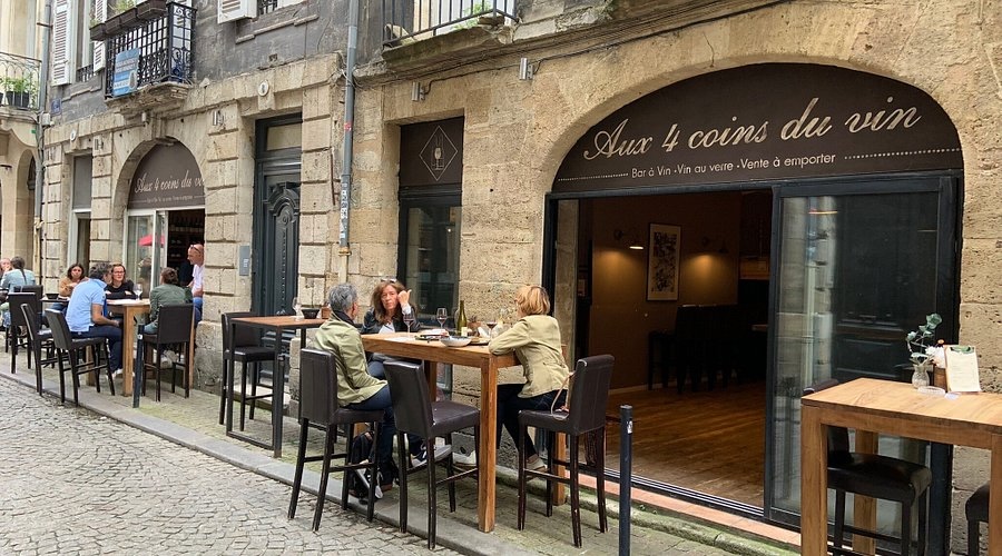 aux-quatre-coins-du-vin